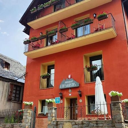 Hotel Saueth Тредос Екстер'єр фото