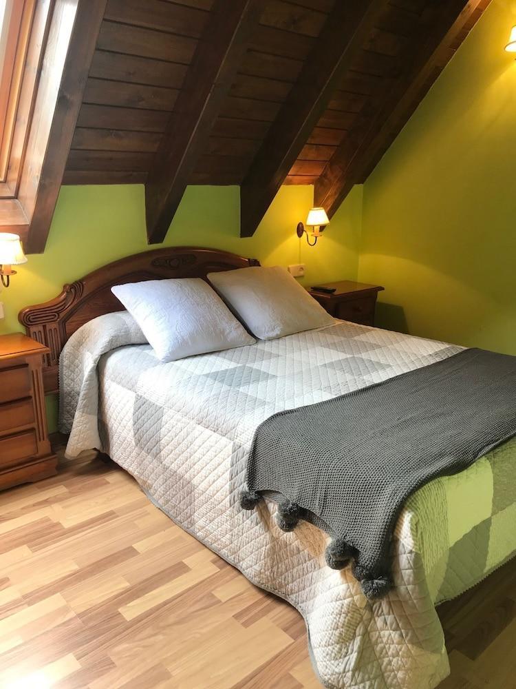 Hotel Saueth Тредос Екстер'єр фото