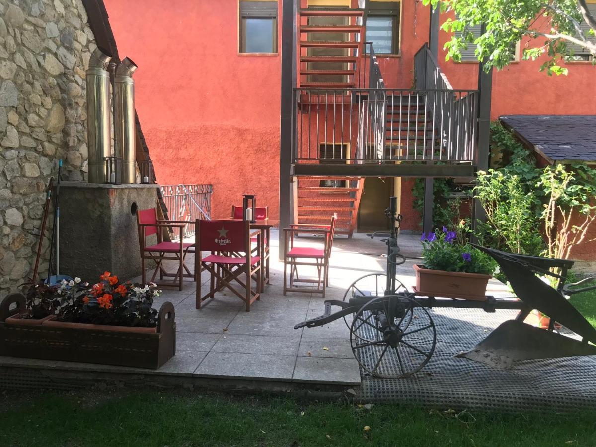 Hotel Saueth Тредос Екстер'єр фото